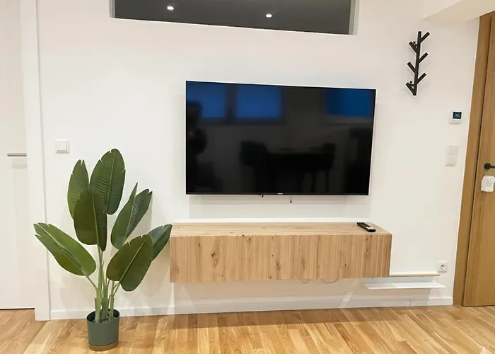 1,5-zimmer, Ausgestattet, 4 Pers, Souterrain, Self Check-in, Parkplatz, Netflix & Amazon Prime Flintsbach