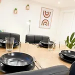 1,5-zimmer, Ausgestattet, 4 Pers, Souterrain, Self Check-in, Parkplatz, Netflix & Amazon Prime Lejlighed