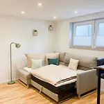 Lejlighed 1,5-zimmer, Ausgestattet, 4 Pers, Souterrain, Self Check-in, Parkplatz, Netflix & Amazon Prime *