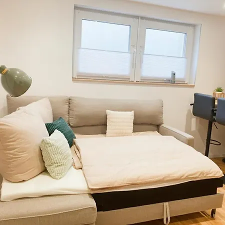 1,5-zimmer, Ausgestattet, 4 Pers, Souterrain, Self Check-in, Parkplatz, Netflix & Amazon Prime Flintsbach