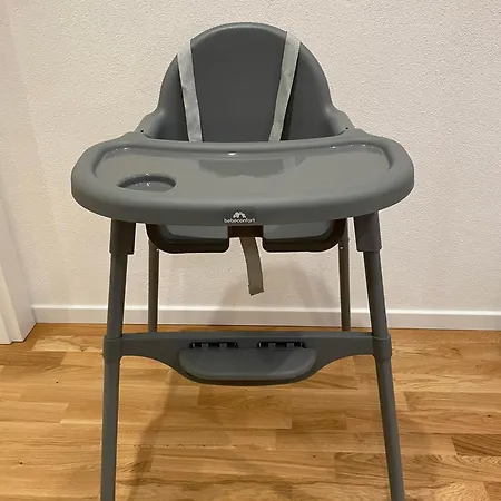 Apartman 1,5-zimmer, Ausgestattet, 4 Pers, Souterrain, Self Check-in, Parkplatz, Netflix & Amazon Prime *