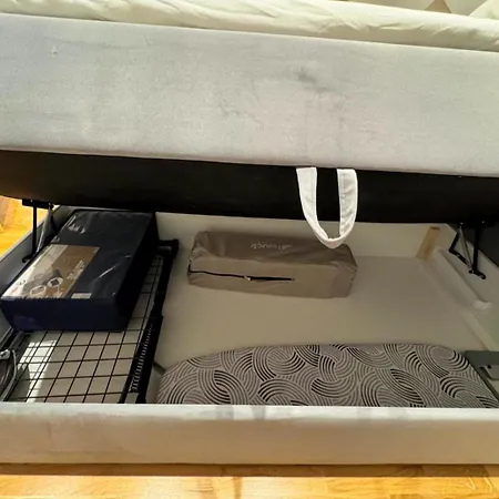 Apartman 1,5-zimmer, Ausgestattet, 4 Pers, Souterrain, Self Check-in, Parkplatz, Netflix & Amazon Prime