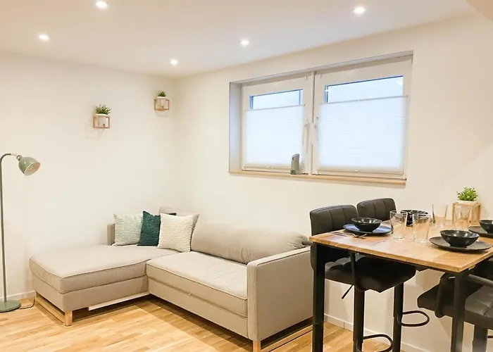 1,5-zimmer, Ausgestattet, 4 Pers, Souterrain, Self Check-in, Parkplatz, Netflix & Amazon Prime *