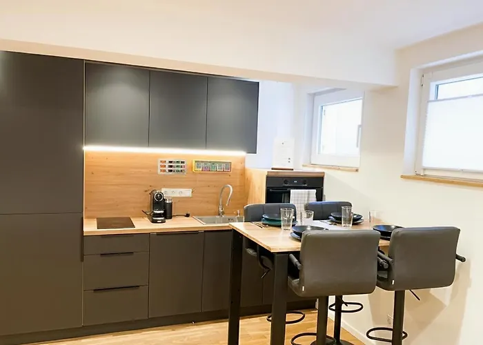 Apartamento 1,5-zimmer, Ausgestattet, 4 Pers, Souterrain, Self Check-in, Parkplatz, Netflix & Amazon Prime *