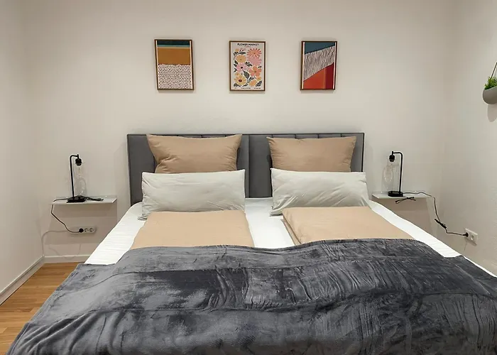 1,5-zimmer, Ausgestattet, 4 Pers, Souterrain, Self Check-in, Parkplatz, Netflix & Amazon Prime * Flintsbach