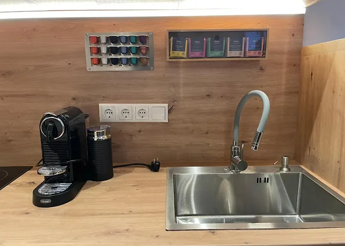 1,5-zimmer, Ausgestattet, 4 Pers, Souterrain, Self Check-in, Parkplatz, Netflix & Amazon Prime Apartamento