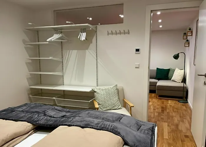 1,5-zimmer, Ausgestattet, 4 Pers, Souterrain, Self Check-in, Parkplatz, Netflix & Amazon Prime Apartamento *