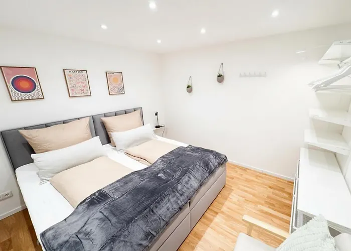 Apartamento 1,5-zimmer, Ausgestattet, 4 Pers, Souterrain, Self Check-in, Parkplatz, Netflix & Amazon Prime *