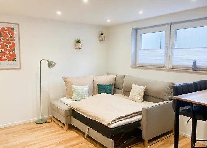 Apartamento 1,5-zimmer, Ausgestattet, 4 Pers, Souterrain, Self Check-in, Parkplatz, Netflix & Amazon Prime *