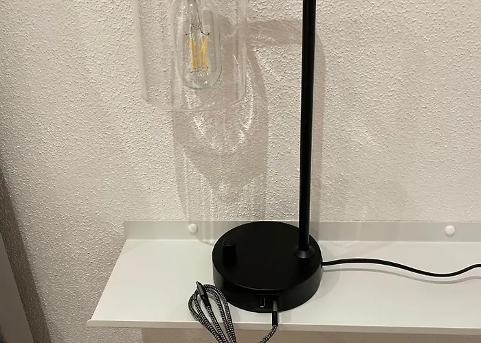 Apartamento 1,5-zimmer, Ausgestattet, 4 Pers, Souterrain, Self Check-in, Parkplatz, Netflix & Amazon Prime Flintsbach