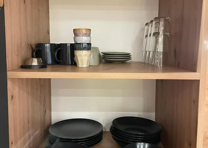1,5-zimmer, Ausgestattet, 4 Pers, Souterrain, Self Check-in, Parkplatz, Netflix & Amazon Prime *